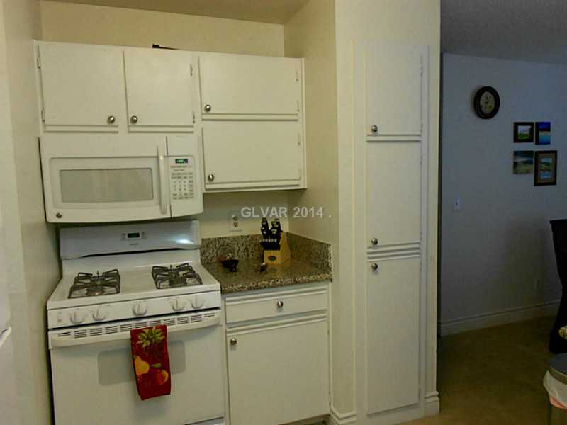 2200 South Fort Apache Road, Unit 1198 Las Vegas, NV 89117 - Photo 9 of 27 Kitchen. Microwave stays