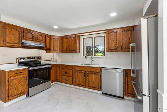 $2,100 | 3183 Mohawk Street, Paris, NY 13456