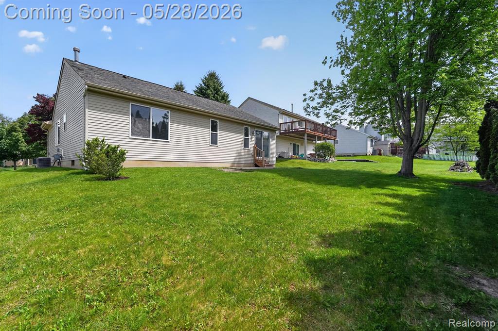 1641 Chelsea Circle Howell, MI 48843 - Photo 34 of 36
