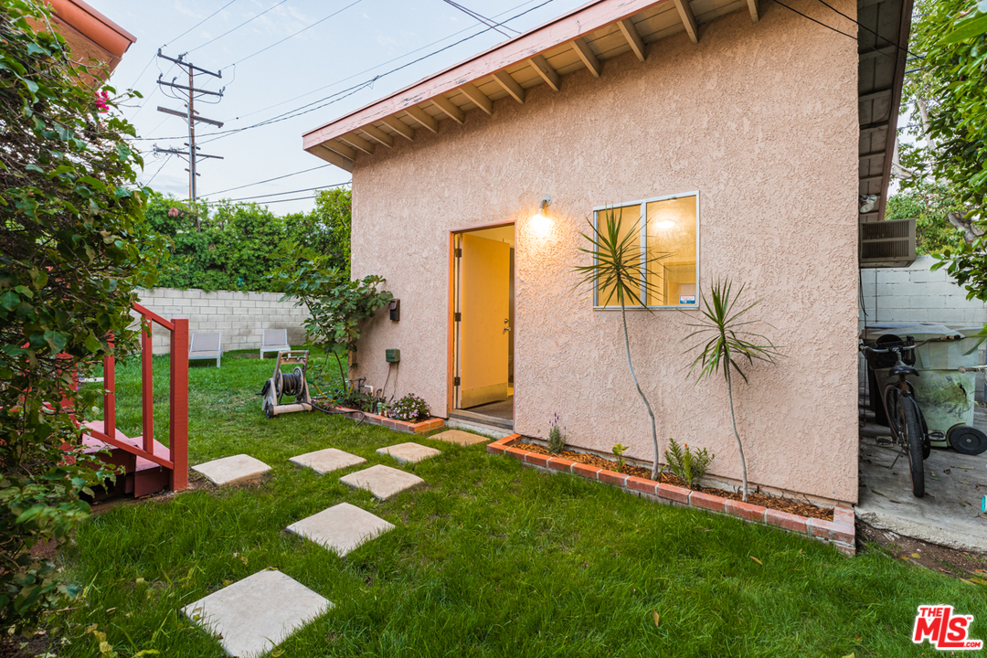 124 Le Doux Road Beverly Hills, CA 90211 - Photo 43 of 50