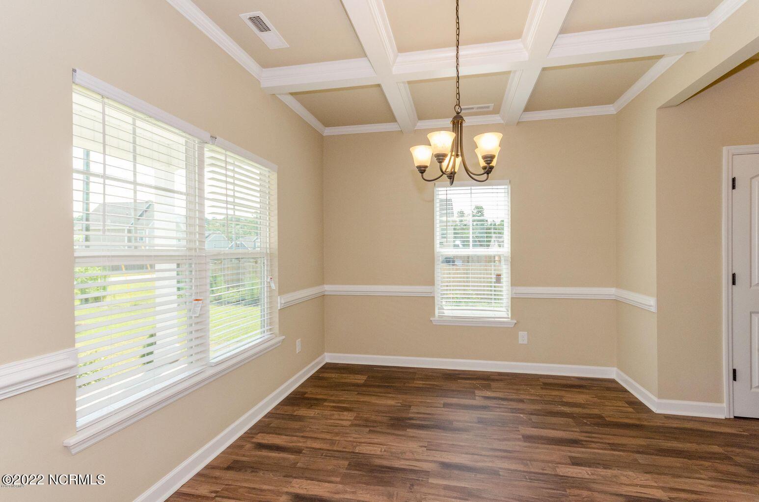 263 Haws Run Road Jacksonville, NC 28540 - Photo 5 of 31 20220412152933218534000000-o