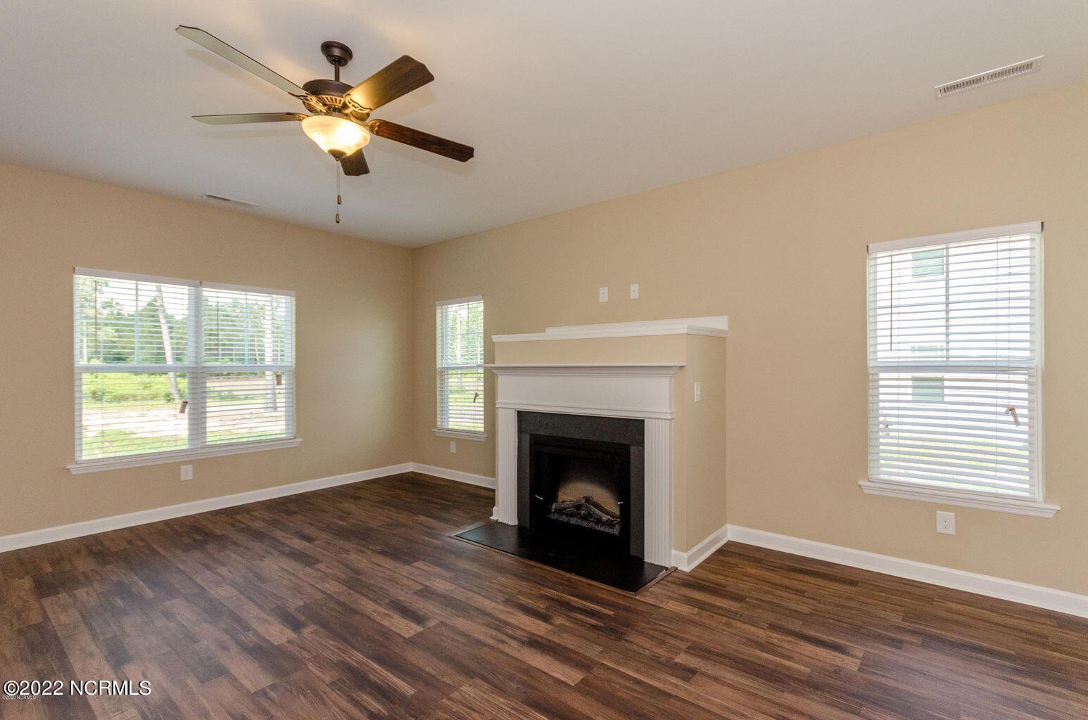 263 Haws Run Road Jacksonville, NC 28540 - Photo 8 of 31 20220412152933975770000000-o