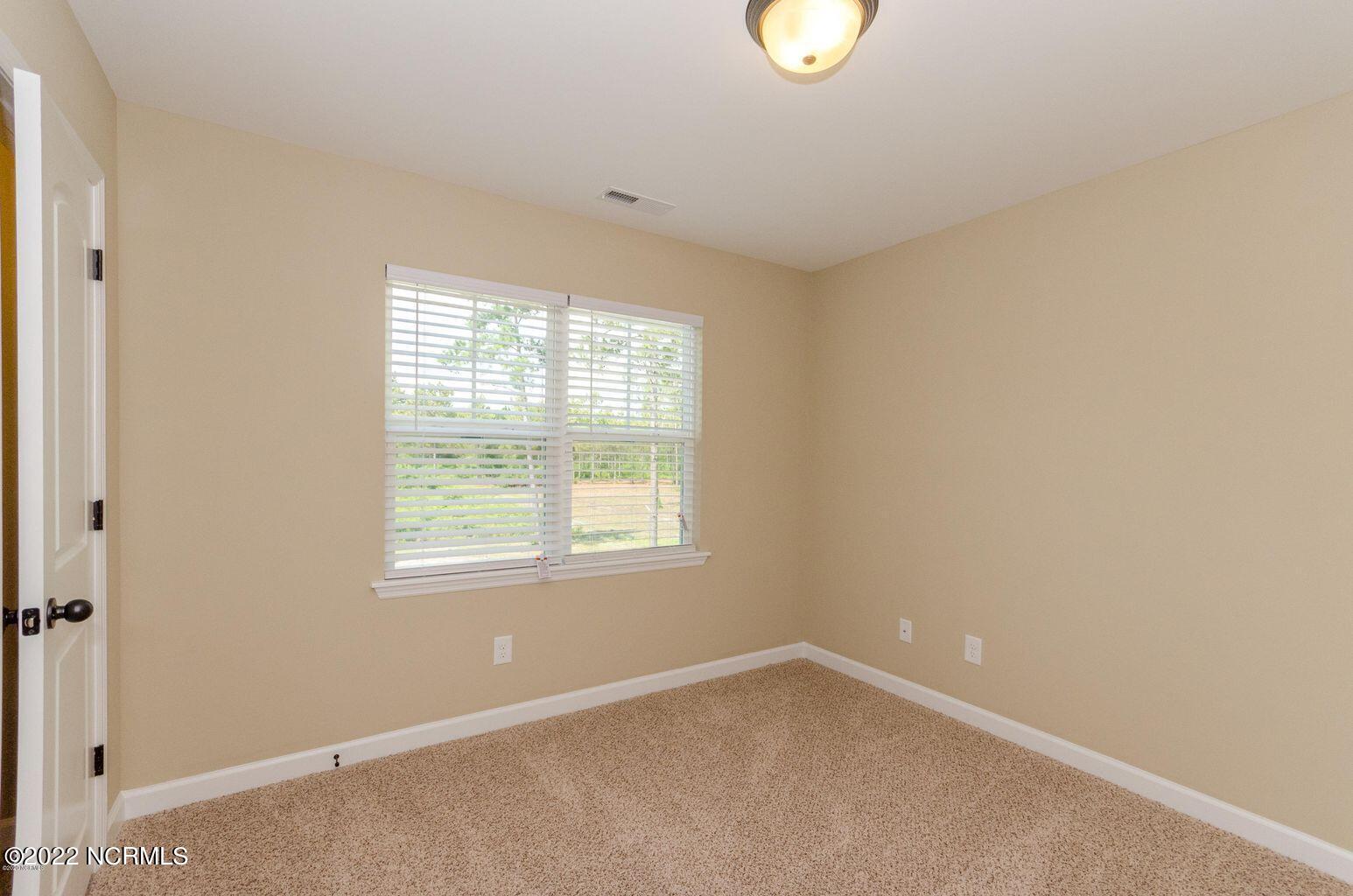 263 Haws Run Road Jacksonville, NC 28540 - Photo 10 of 31 20220412152934349004000000-o