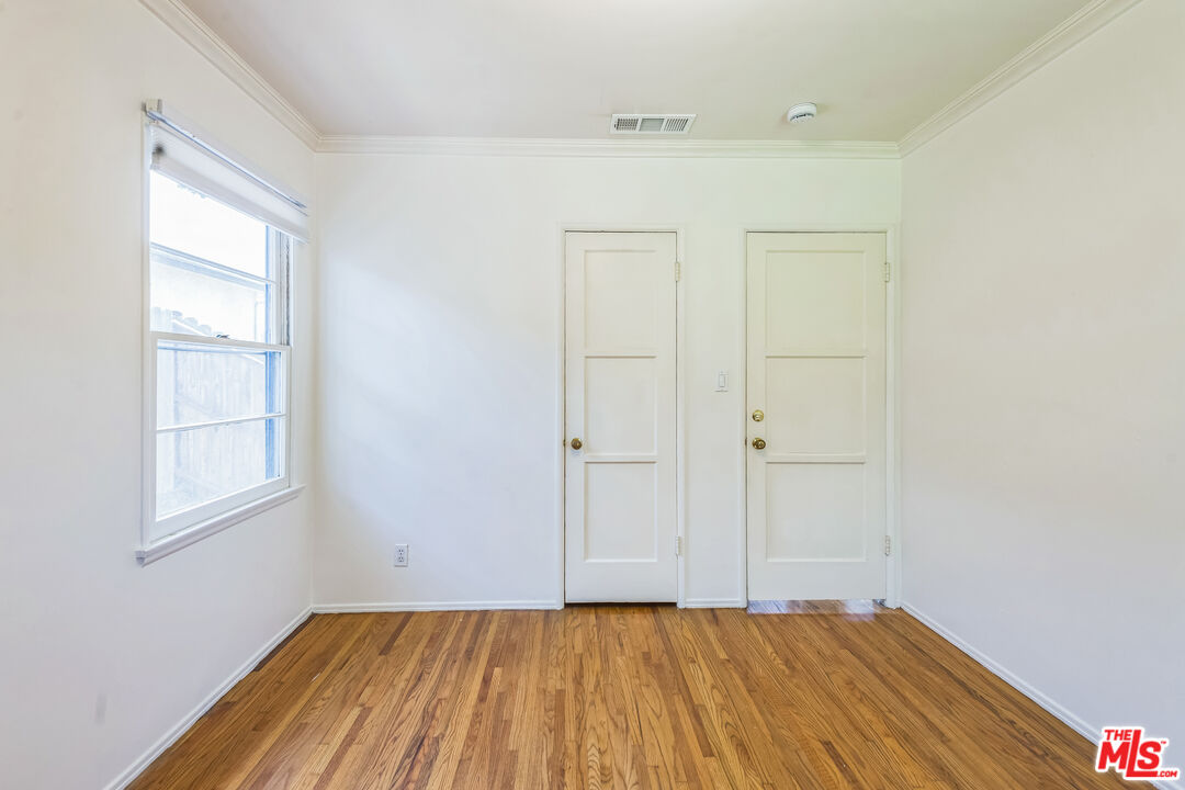 12753 Appleton Way Los Angeles, CA 90066 - Photo 20 of 31 an empty room with windows