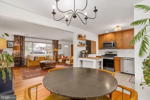 $699,900 | 6714 Ruskin Street, Springfield, VA 22150