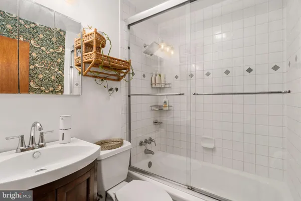 $699,900 | 6714 Ruskin Street, Springfield, VA 22150