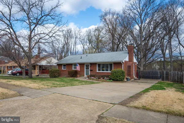 $699,900 | 6714 Ruskin Street, Springfield, VA 22150