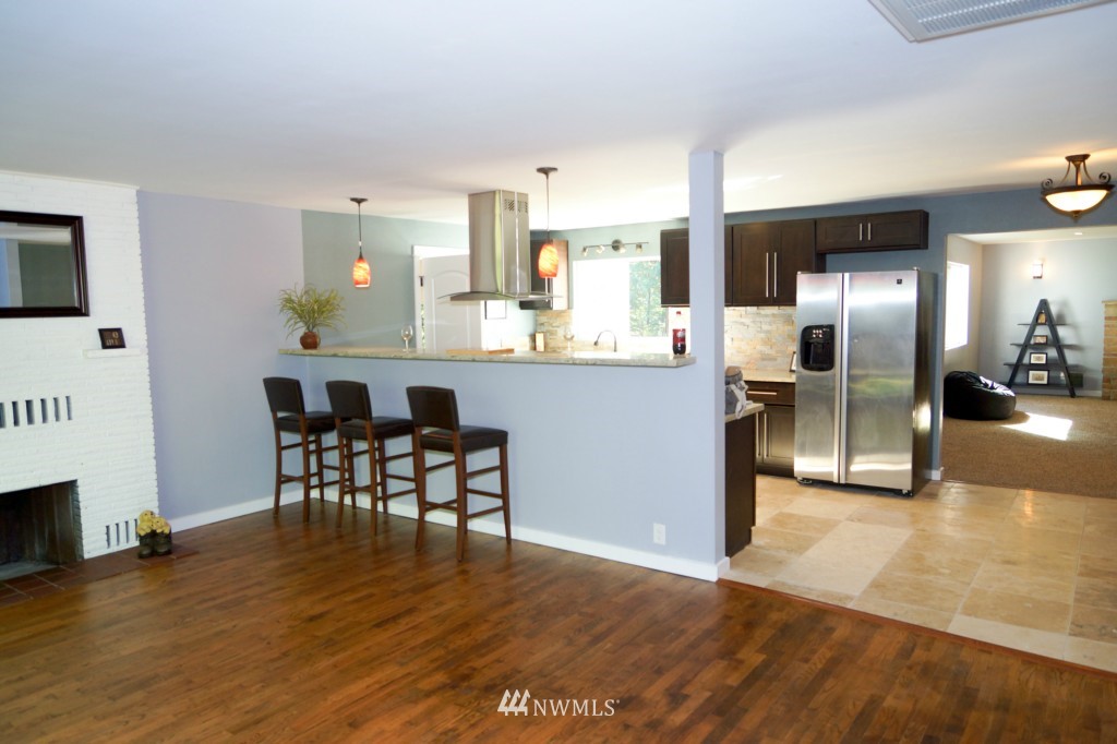 1810 Woods Road Southeast Port Orchard, WA 98366 - Photo 2 of 19 Gallery Image 2