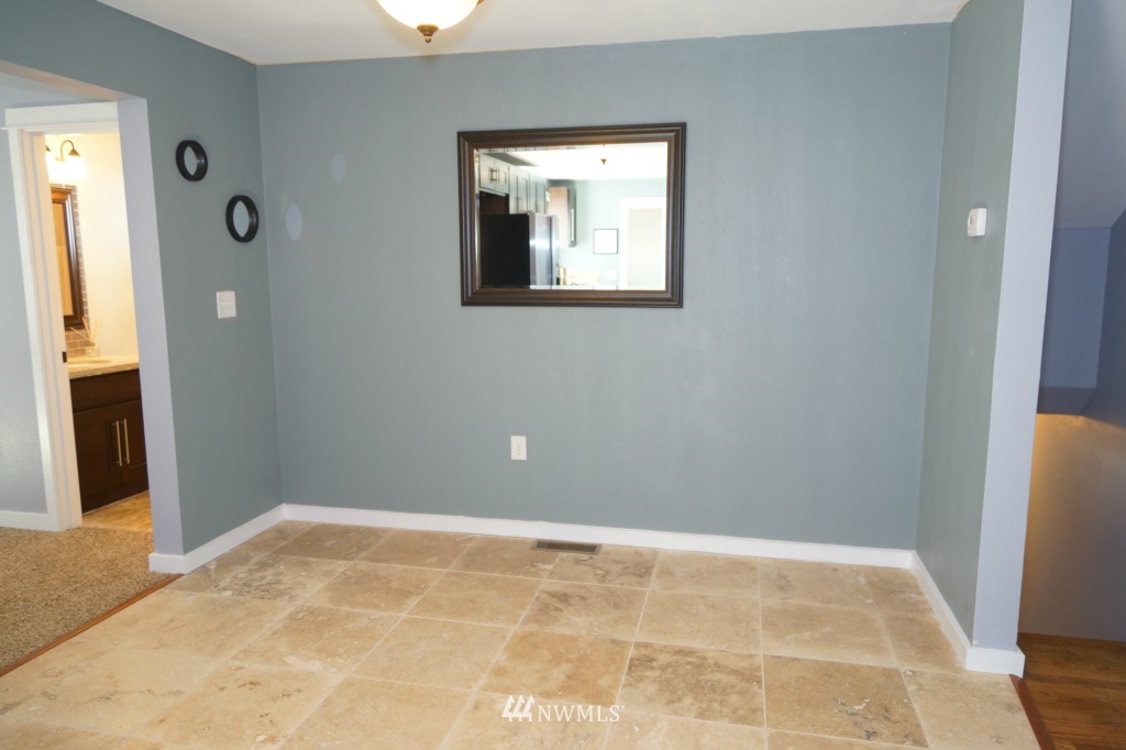 1810 Woods Road Southeast Port Orchard, WA 98366 - Photo 7 of 19 Gallery Image 7