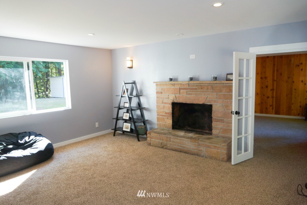 1810 Woods Road Southeast Port Orchard, WA 98366 - Photo 9 of 19 Gallery Image 9