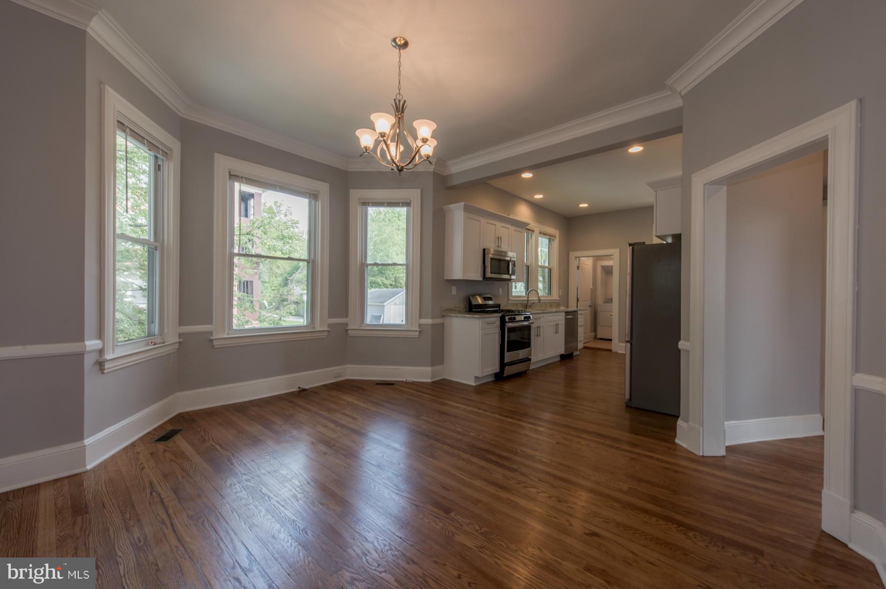 4001 Chatham Road Baltimore, MD 21207 - Photo 3 of 24 Dining Room