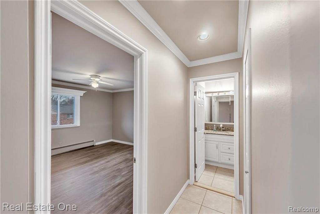 803 Plate Street Rochester, MI 48307 - Photo 13 of 22