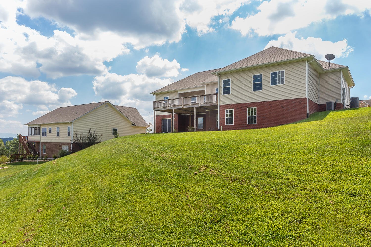 216 Talons Ridge Road Northwest Cleveland, TN 37312 - Photo 14 of 34 216_Talons_Ridge_Dr_11