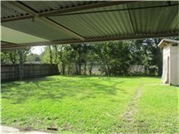 6520 Crosswell Street Houston, TX 77087 - Photo 5 of 11 Covered carport
