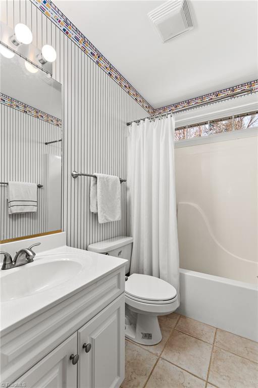 2505 Burch Point High Point, NC 27265 - Photo 24 of 39 Upstairs full Guest bath