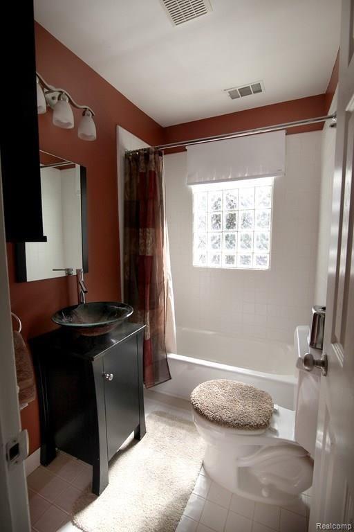 3913 Donley Avenue Rochester Hills, MI 48309 - Photo 9 of 30