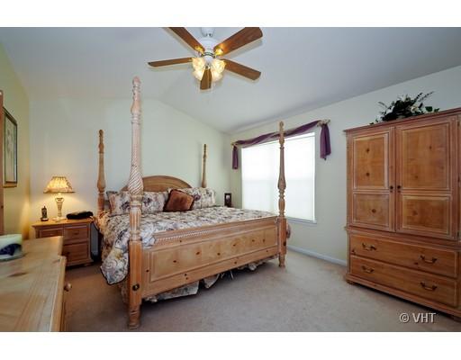 2012 Wagner Road, Unit 206 Batavia, IL 60510 - Photo 7 of 10 Gallery Image 7
