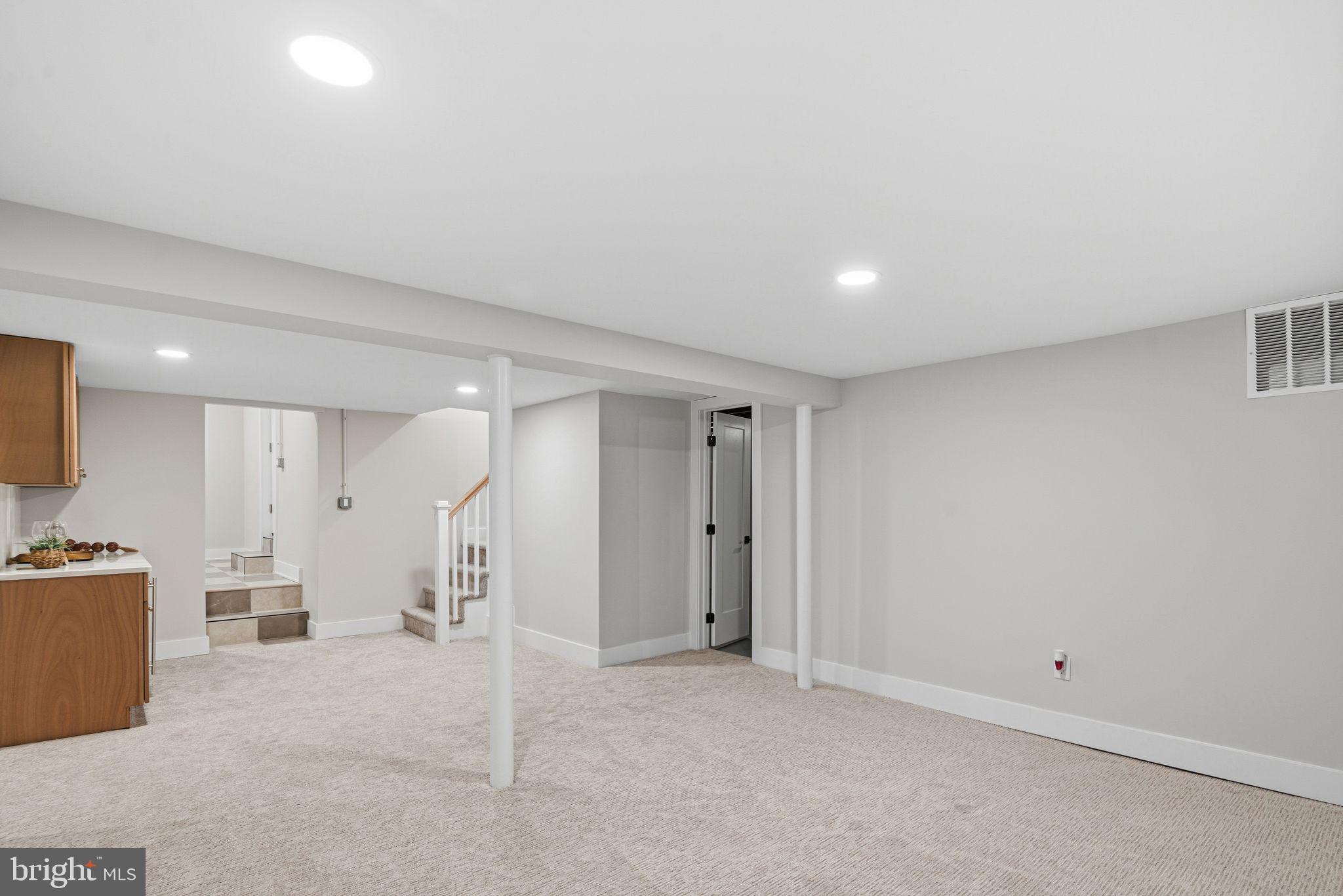 428 Mansfield Avenue Haddonfield, NJ 08033 - Photo 33 of 37 a view of a livingroom with a kitchen