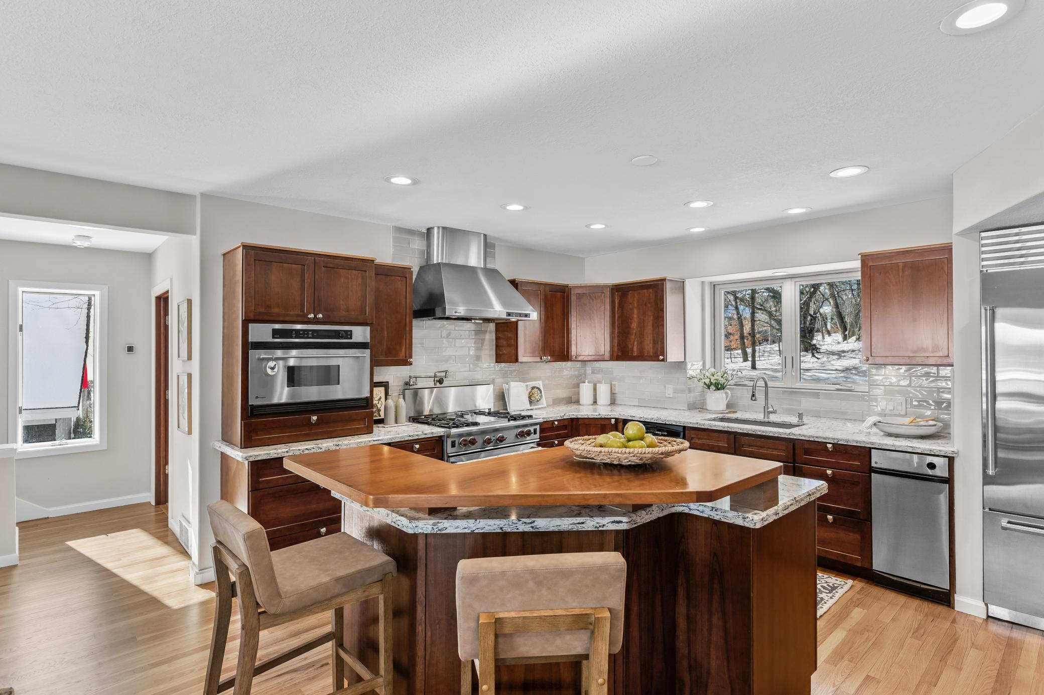 630 Carver Beach Road Chanhassen, MN 55317 - Photo 19 of 64