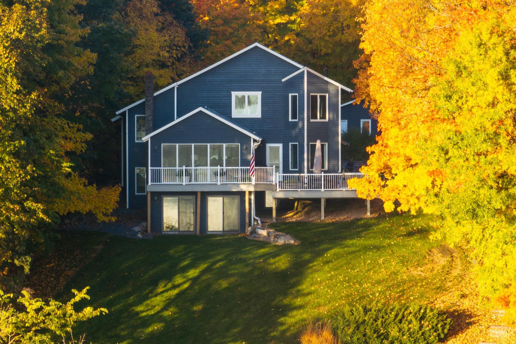 630 Carver Beach Road Chanhassen, MN 55317 - Photo 2 of 64