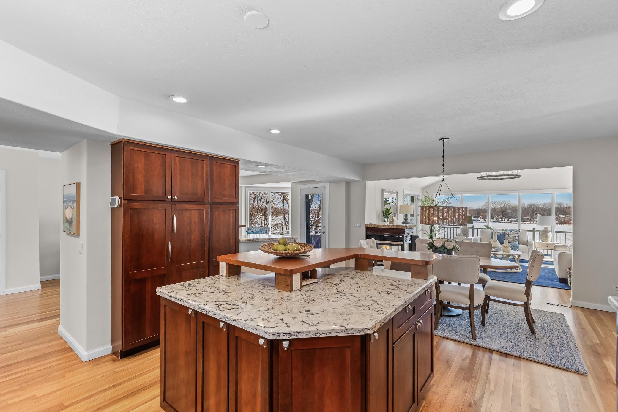 630 Carver Beach Road Chanhassen, MN 55317 - Photo 22 of 64