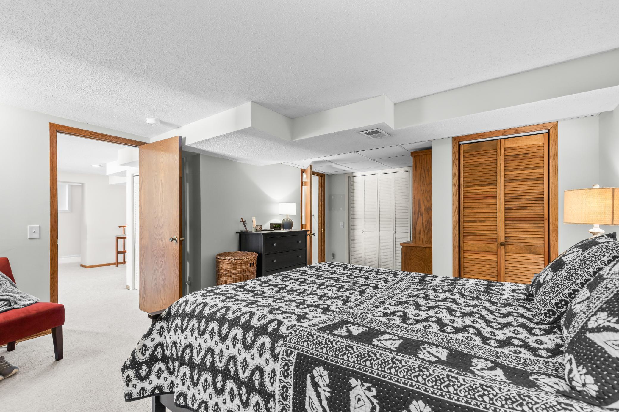 630 Carver Beach Road Chanhassen, MN 55317 - Photo 41 of 64