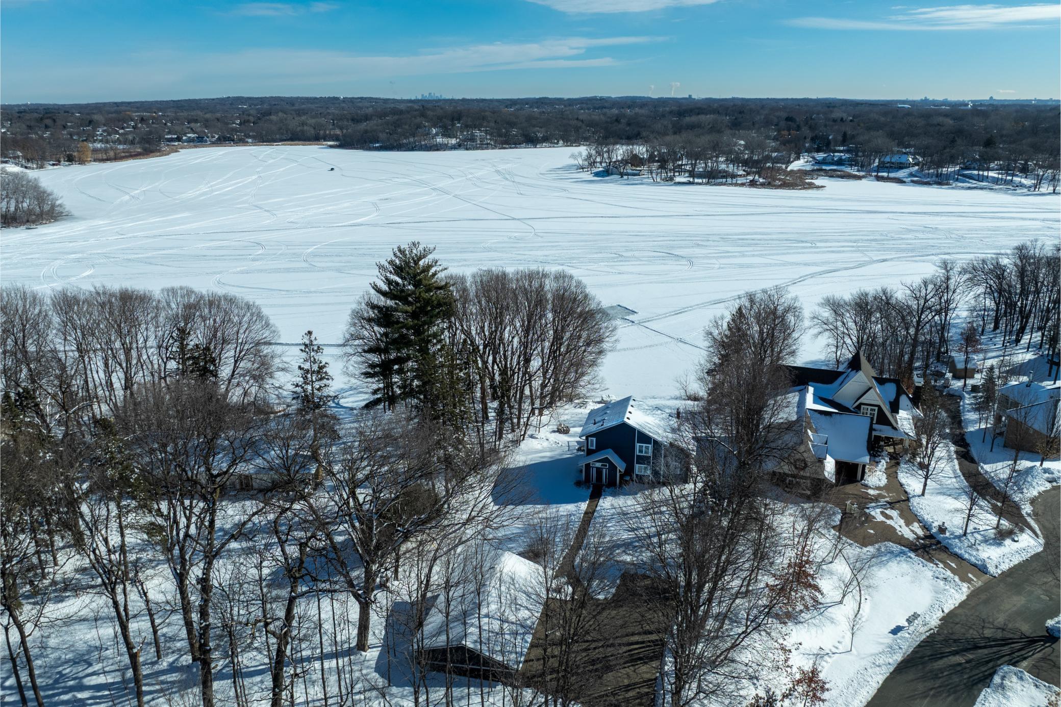 630 Carver Beach Road Chanhassen, MN 55317 - Photo 8 of 64