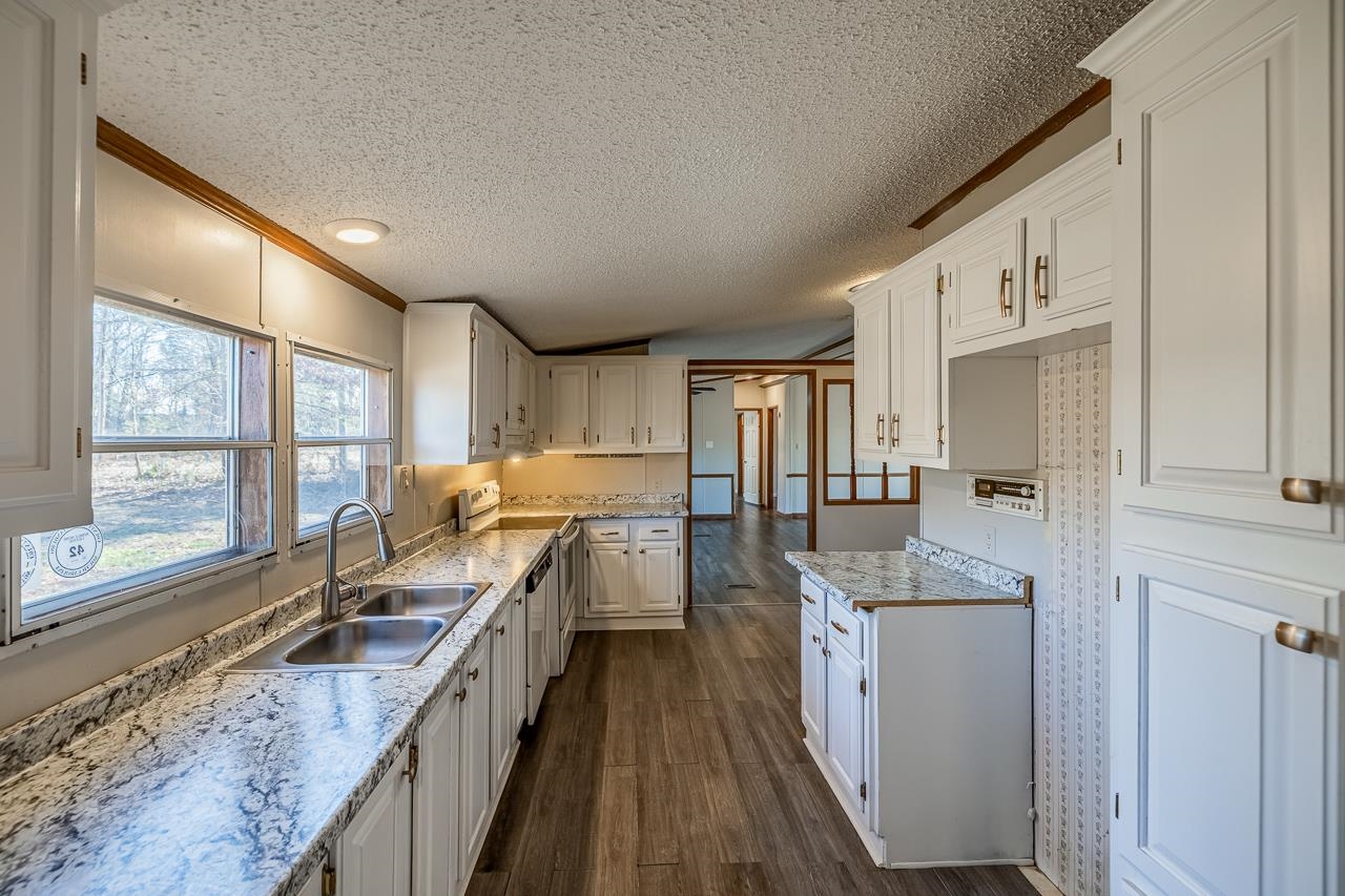 514 Dewayne Drive Wellford, SC 29385 - Photo 14 of 30