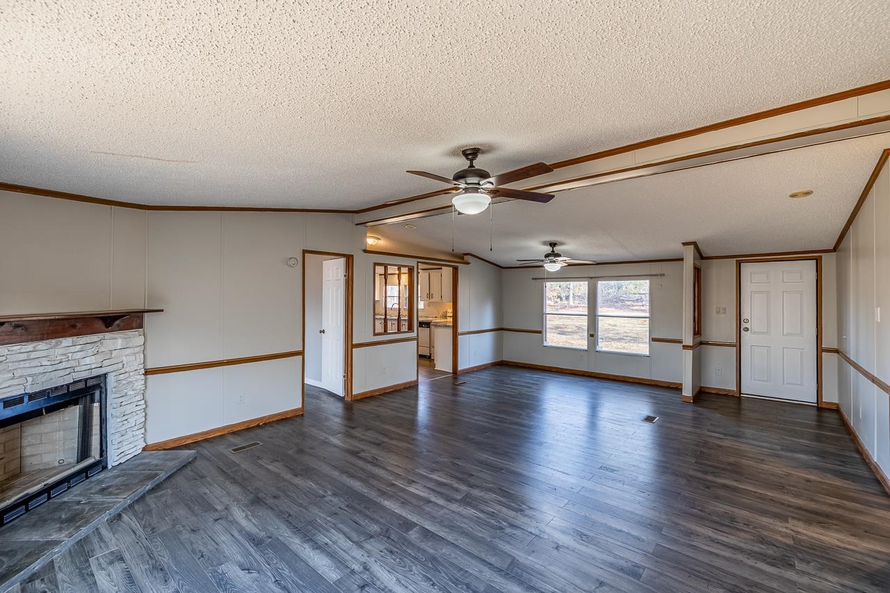 514 Dewayne Drive Wellford, SC 29385 - Photo 5 of 30