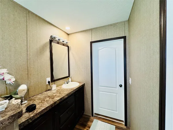 $220,000 | 4350 Southwest 10th Avenue, Okeechobee, FL 34974