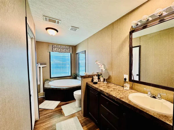 $220,000 | 4350 Southwest 10th Avenue, Okeechobee, FL 34974