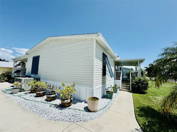 $220,000 | 4350 Southwest 10th Avenue, Okeechobee, FL 34974