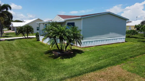 $220,000 | 4350 Southwest 10th Avenue, Okeechobee, FL 34974