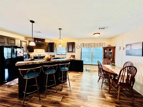 $220,000 | 4350 Southwest 10th Avenue, Okeechobee, FL 34974