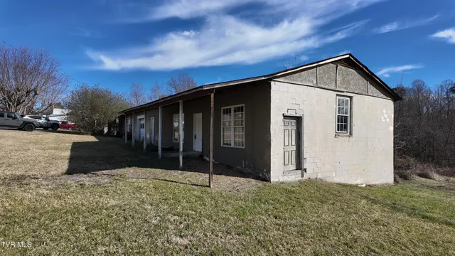 $59,900 | 201 Happy Valley Road, Johnson City, TN 37601
