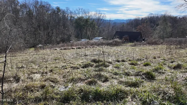 $59,900 | 201 Happy Valley Road, Johnson City, TN 37601