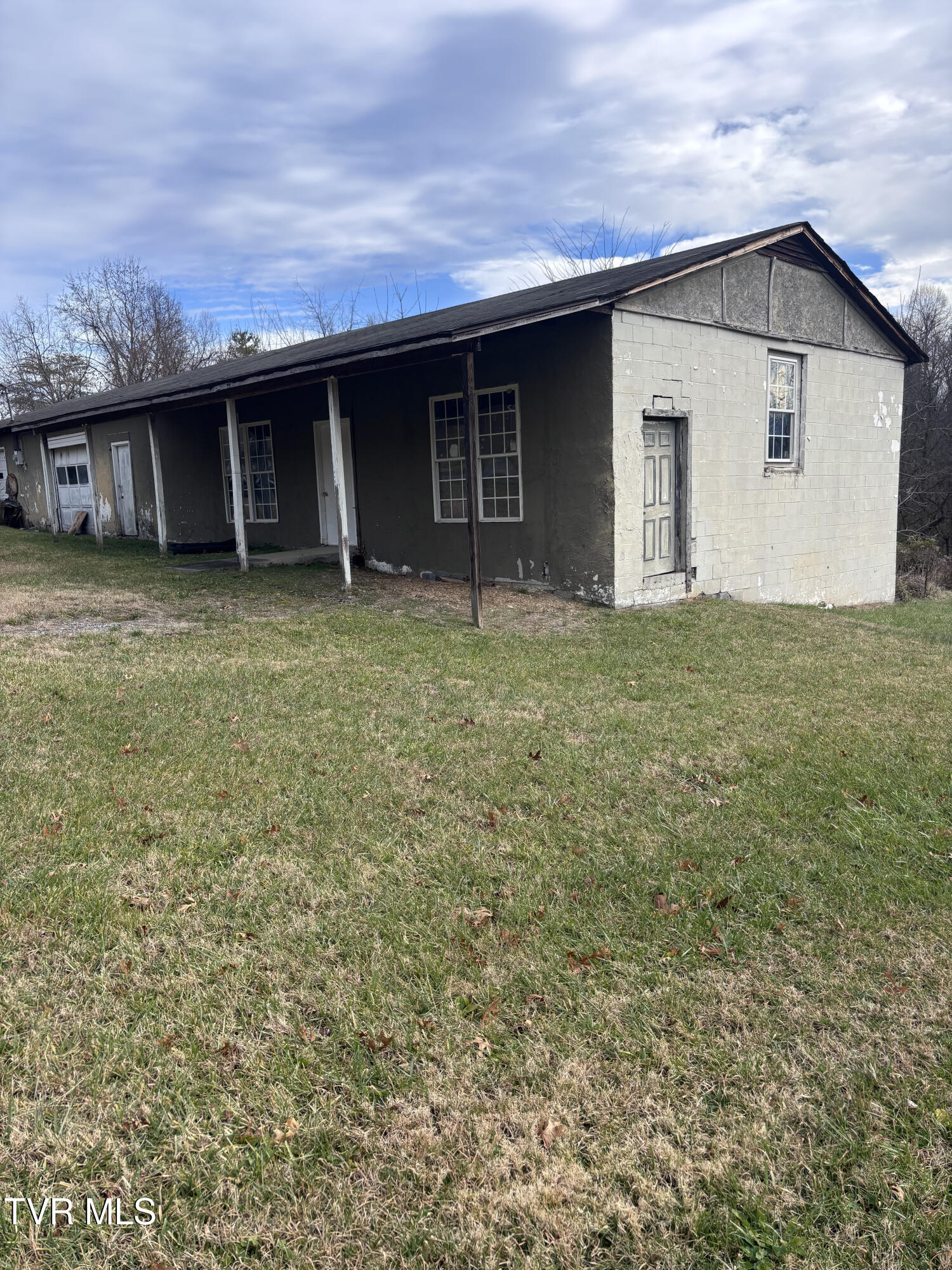 201 Happy Valley Road Johnson City, TN 37601 - Photo 10 of 10 IMG_2028