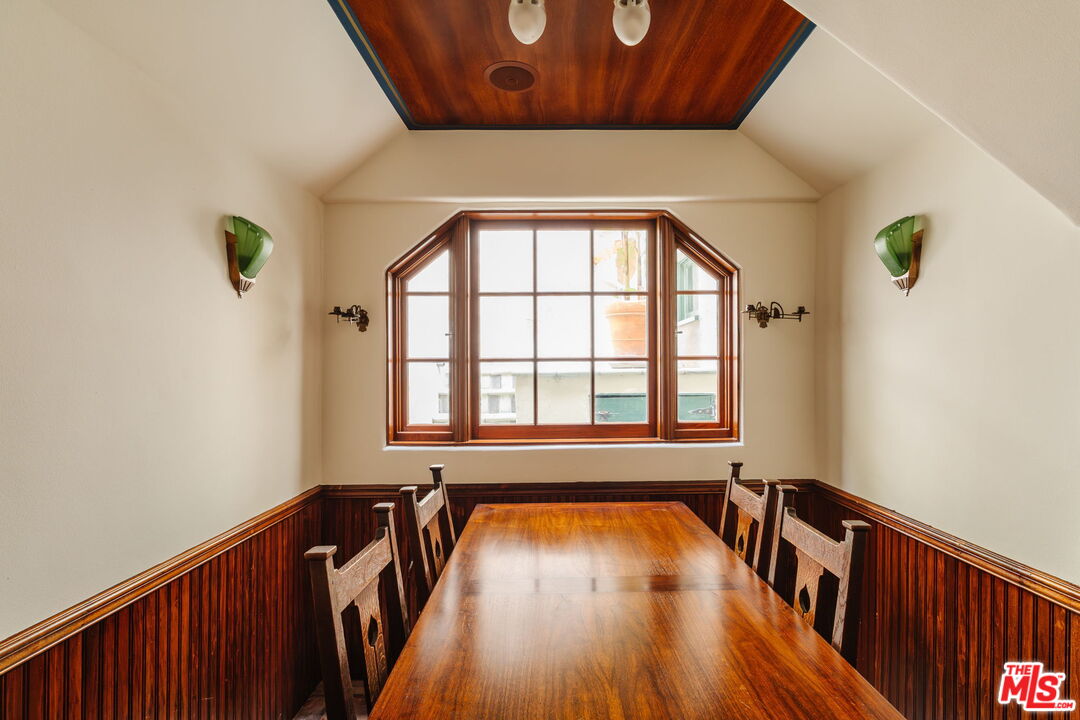 6740 Milner Road Los Angeles, CA 90068 - Photo 21 of 65