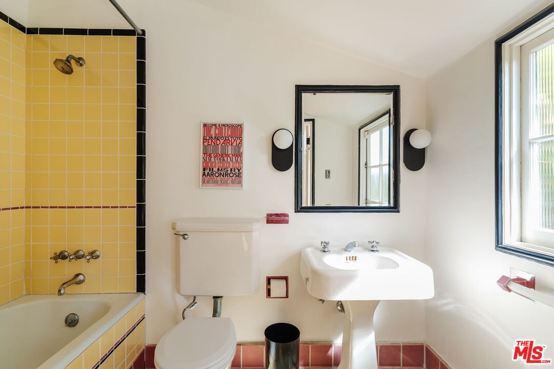 6740 Milner Road Los Angeles, CA 90068 - Photo 38 of 65