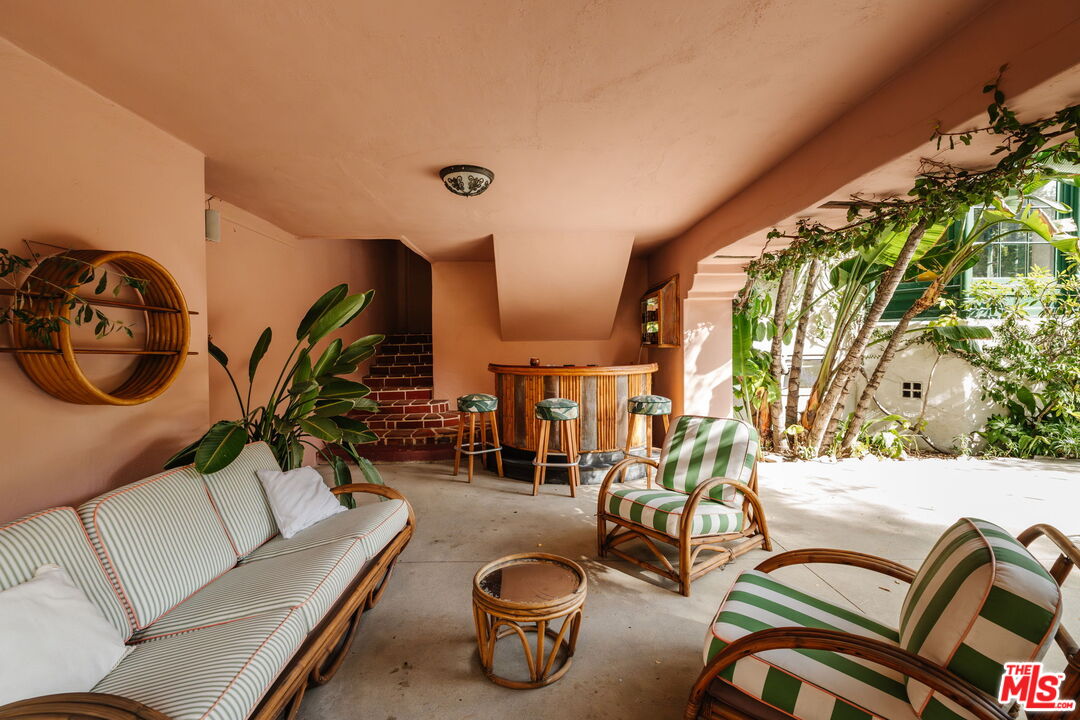 6740 Milner Road Los Angeles, CA 90068 - Photo 48 of 65