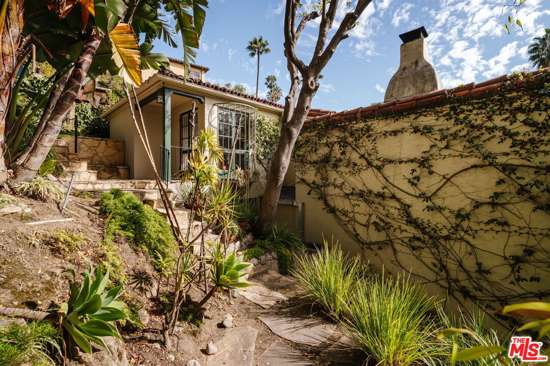 6740 Milner Road Los Angeles, CA 90068 - Photo 58 of 65