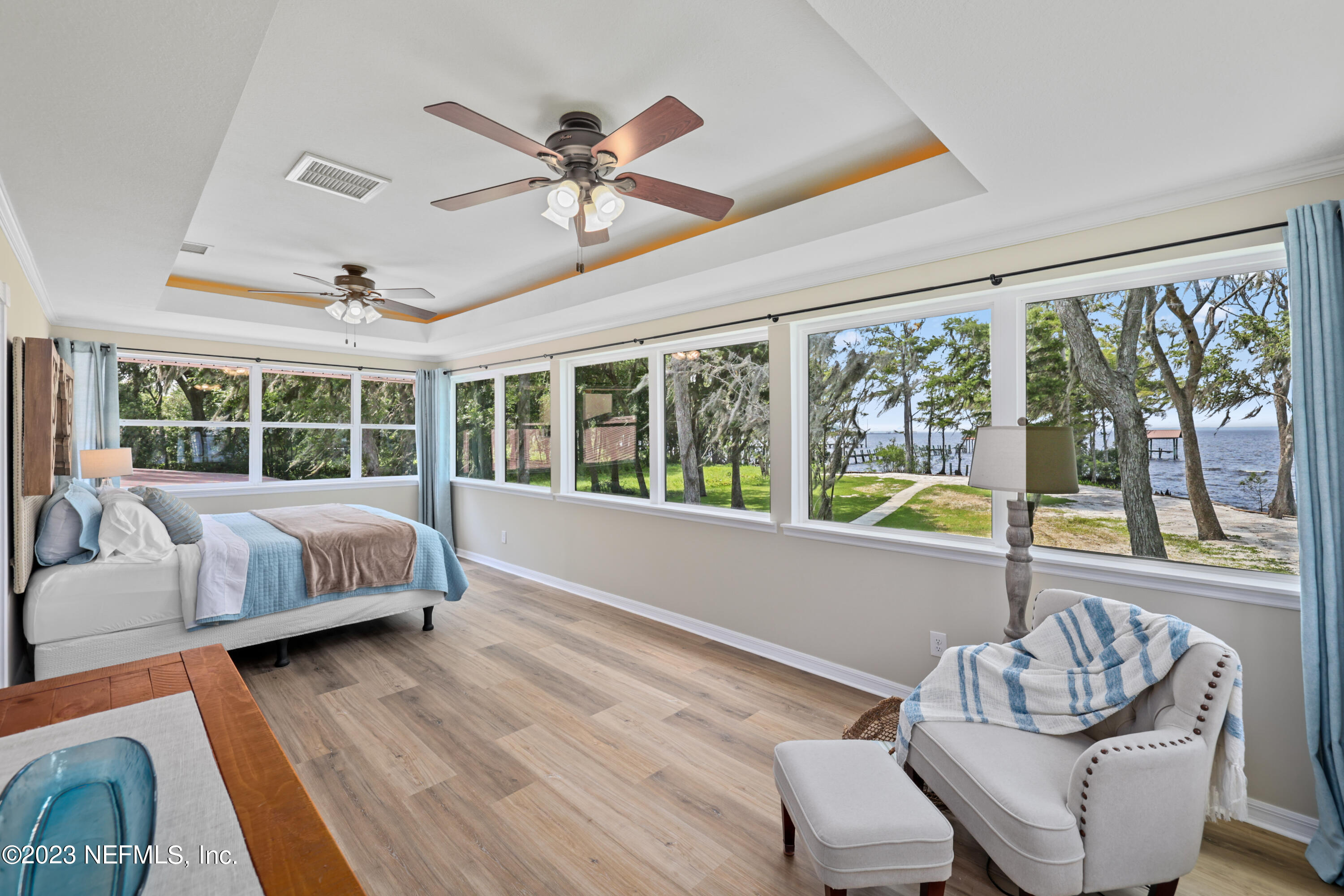 716 Cedar Creek Road Palatka, FL 32177 - Photo 34 of 62 a living room with furniture and a large window