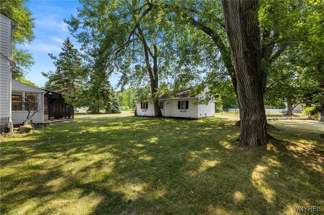 $389,900 | 9461 Greiner Road, Clarence, NY 14031