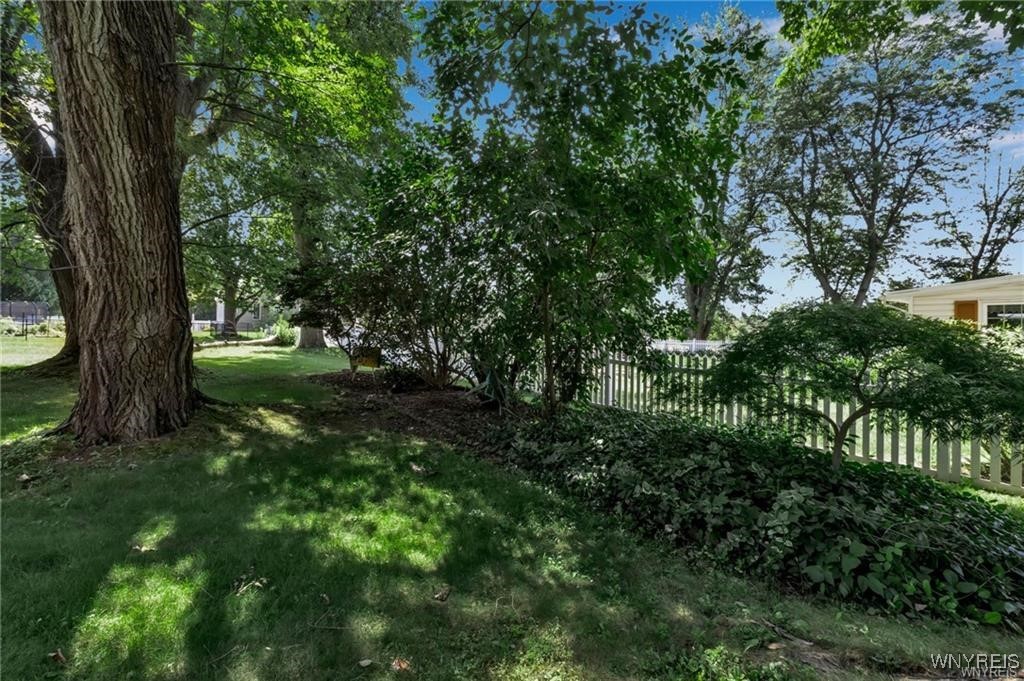 9461 Greiner Road Clarence, NY 14031 - Photo 33 of 37