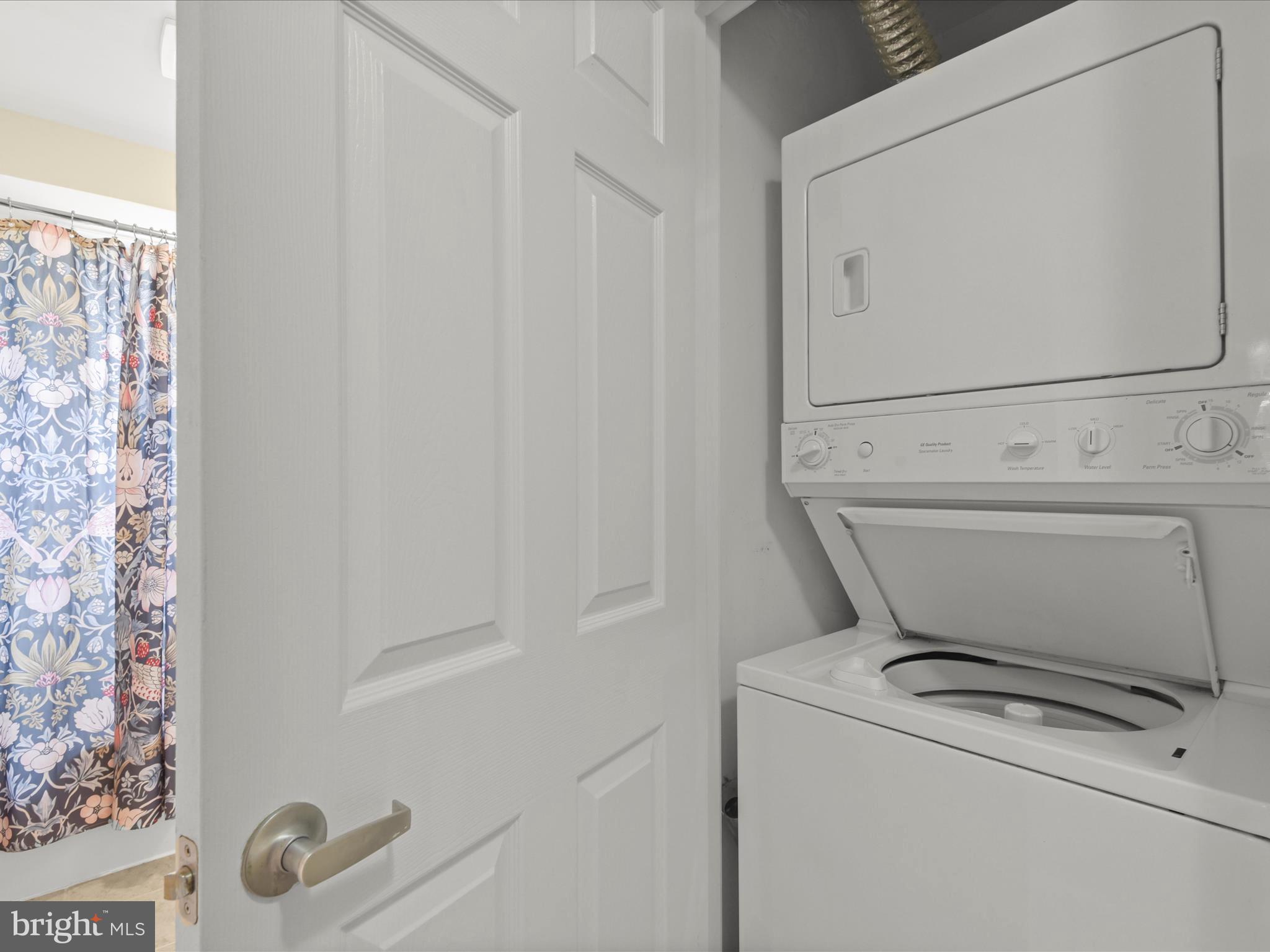 1004 Primrose Road, Unit 202 Annapolis, MD 21403 - Photo 21 of 39 Laundry room