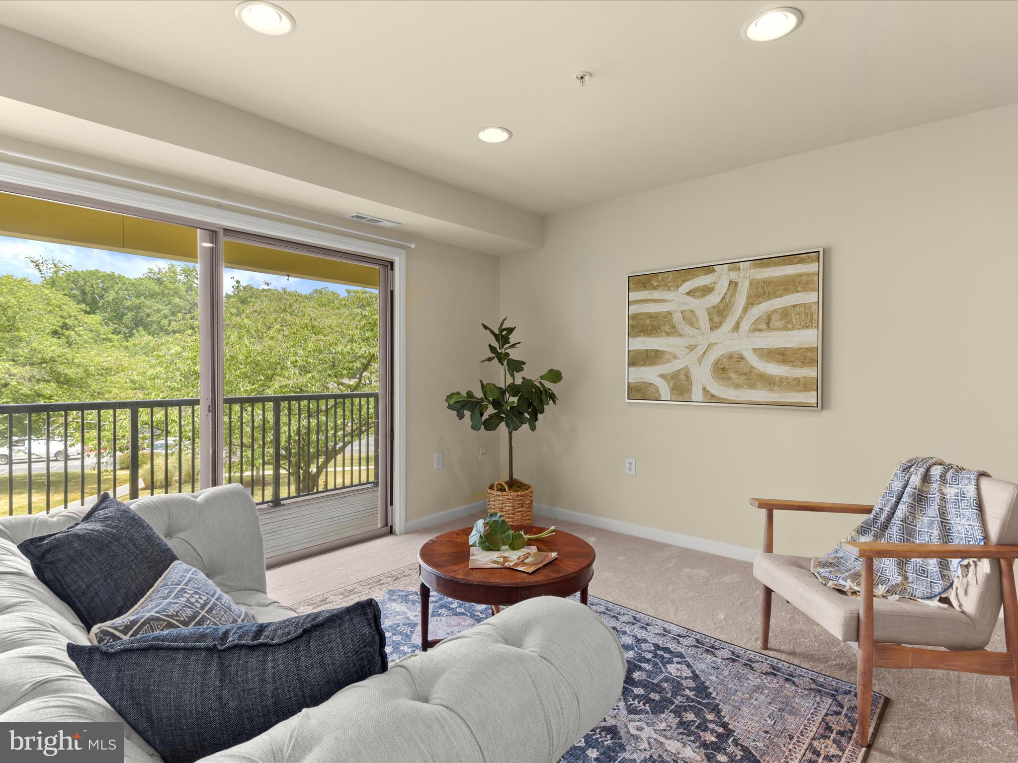1004 Primrose Road, Unit 202 Annapolis, MD 21403 - Photo 6 of 39 Living room