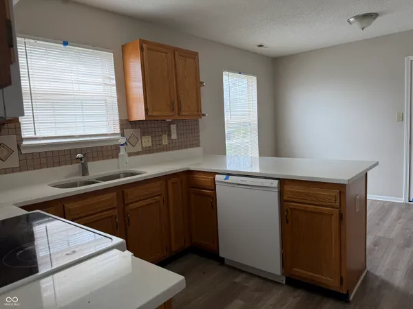 $250,000 | 6339 Cradle River Drive, Indianapolis, IN 46221