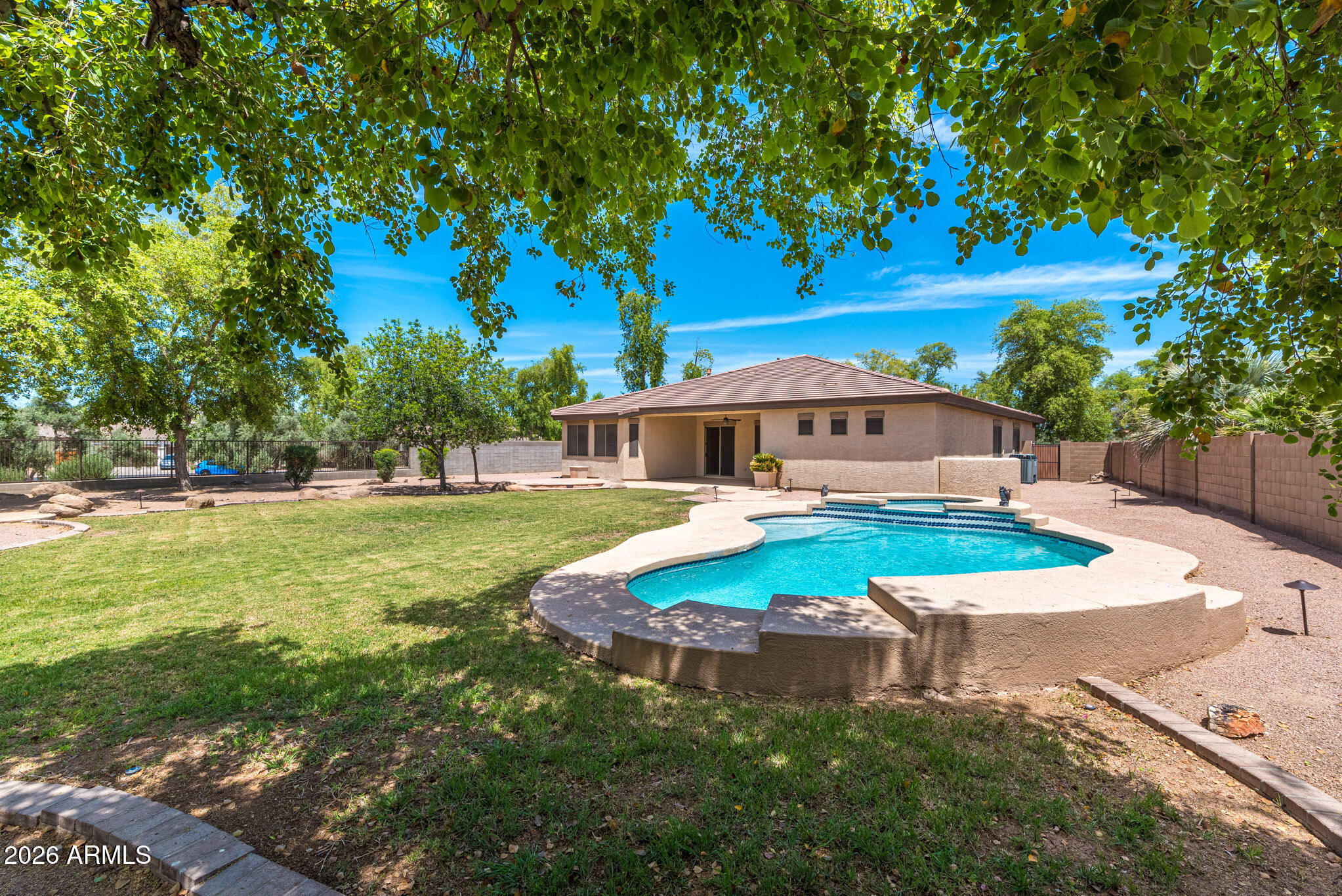 4133 East Reins Road Gilbert, AZ 85297 - Photo 5 of 32 Gallery Image 5