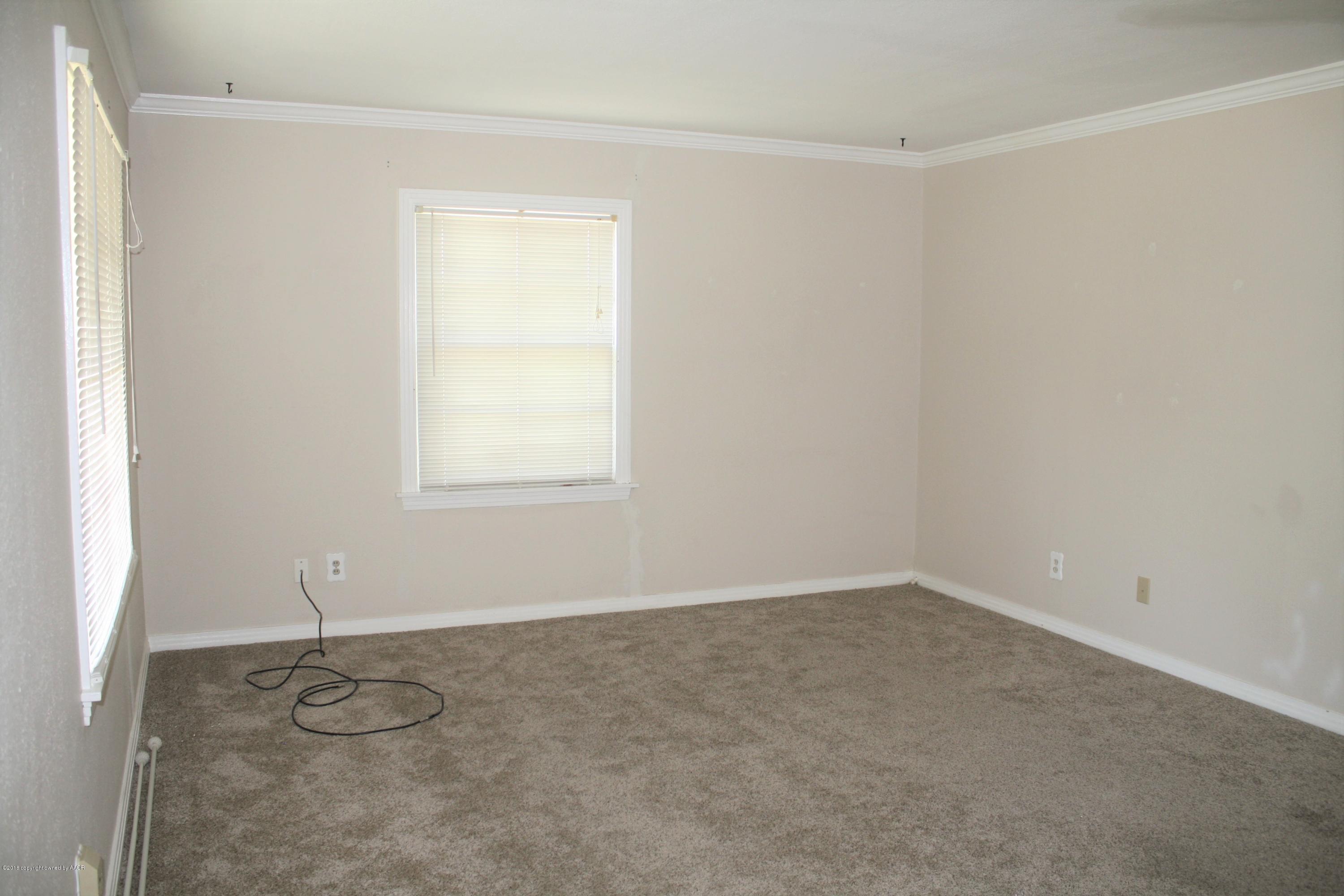 3613 South Hayden Street Amarillo, TX 79110 - Photo 2 of 13 IMG_2273