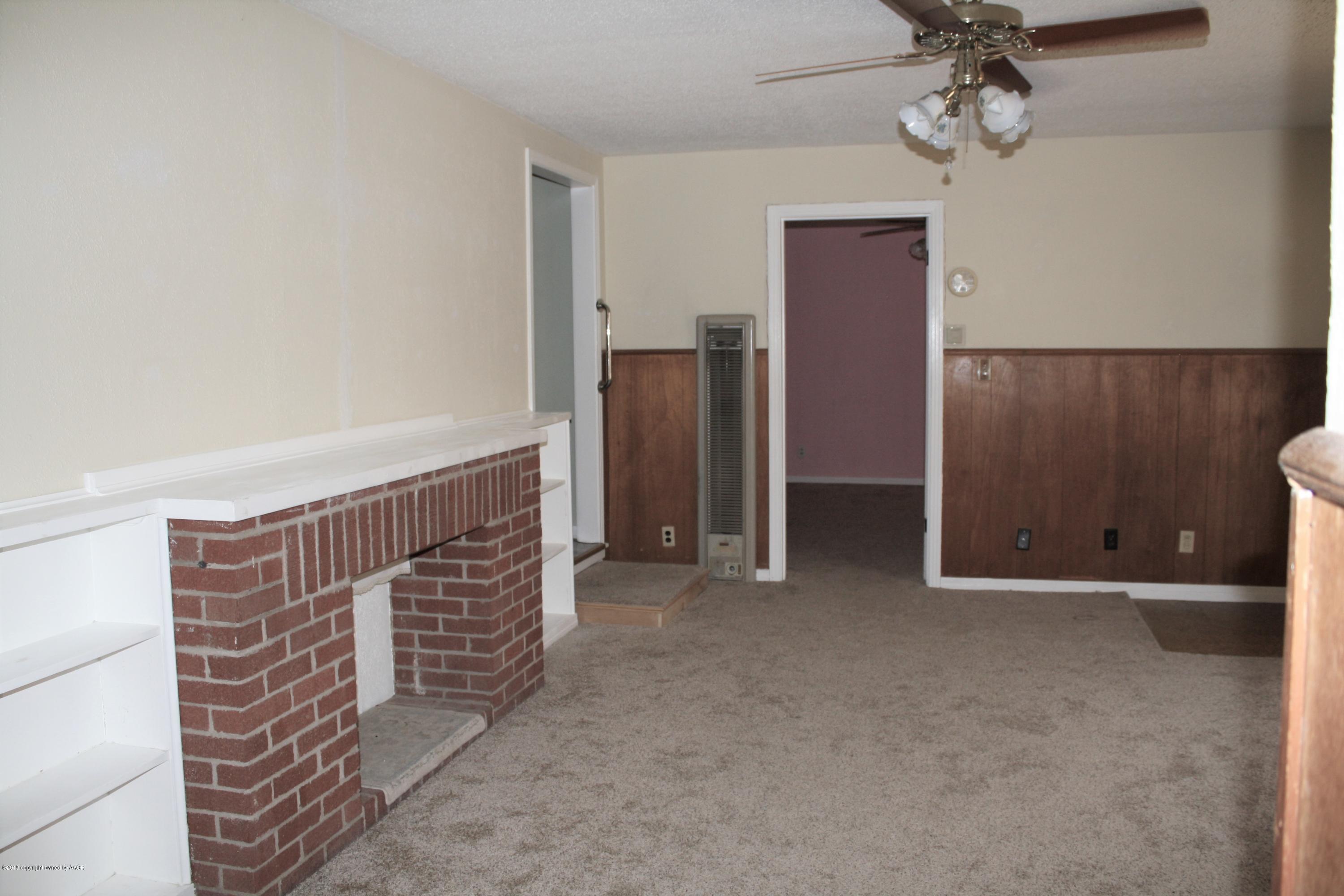 3613 South Hayden Street Amarillo, TX 79110 - Photo 3 of 13 IMG_2274